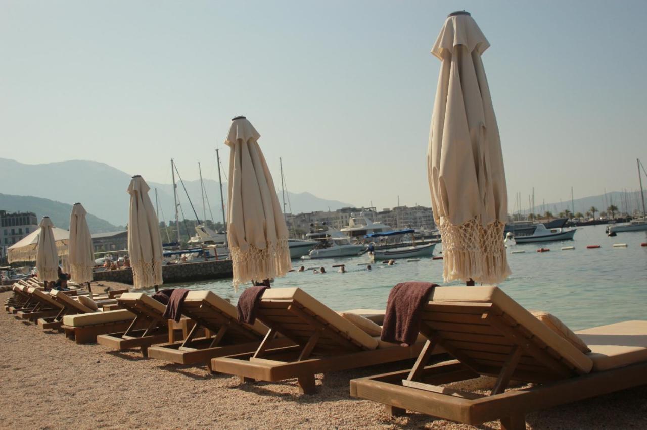 Casa Manor Boutique Hotel Tivat Extérieur photo